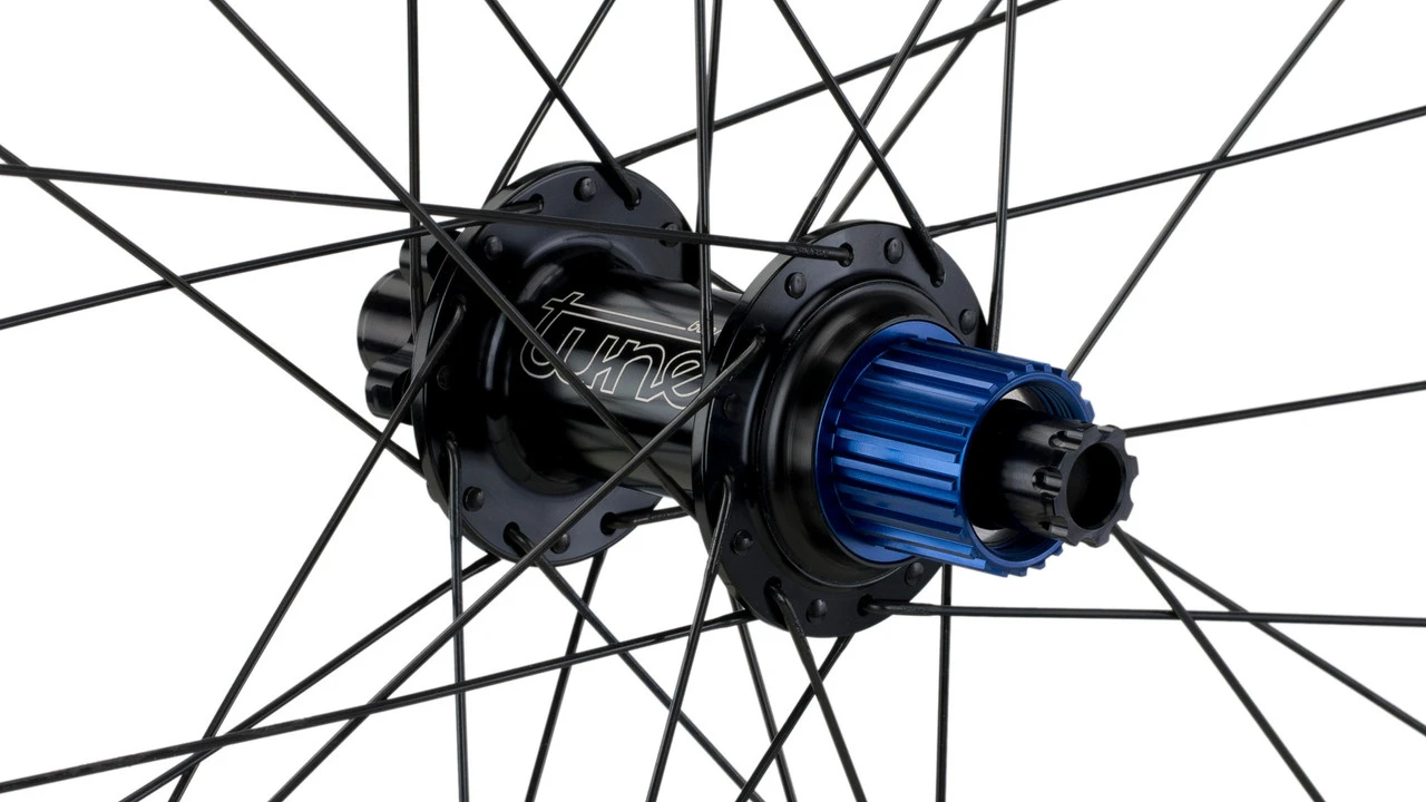 Tune Race 23 Boost Disc 6-Loch 29" Laufradsatz Modell 2021 5 Tune Race 23 Boost Disc 6-Loch 29" Laufradsatz Modell 2021 - Image 5